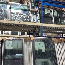 Windows In Black Aluminum Material 