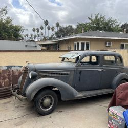 1935 Desoto 4 Door Sedan