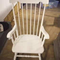 Solid Wood Rocking Chair 