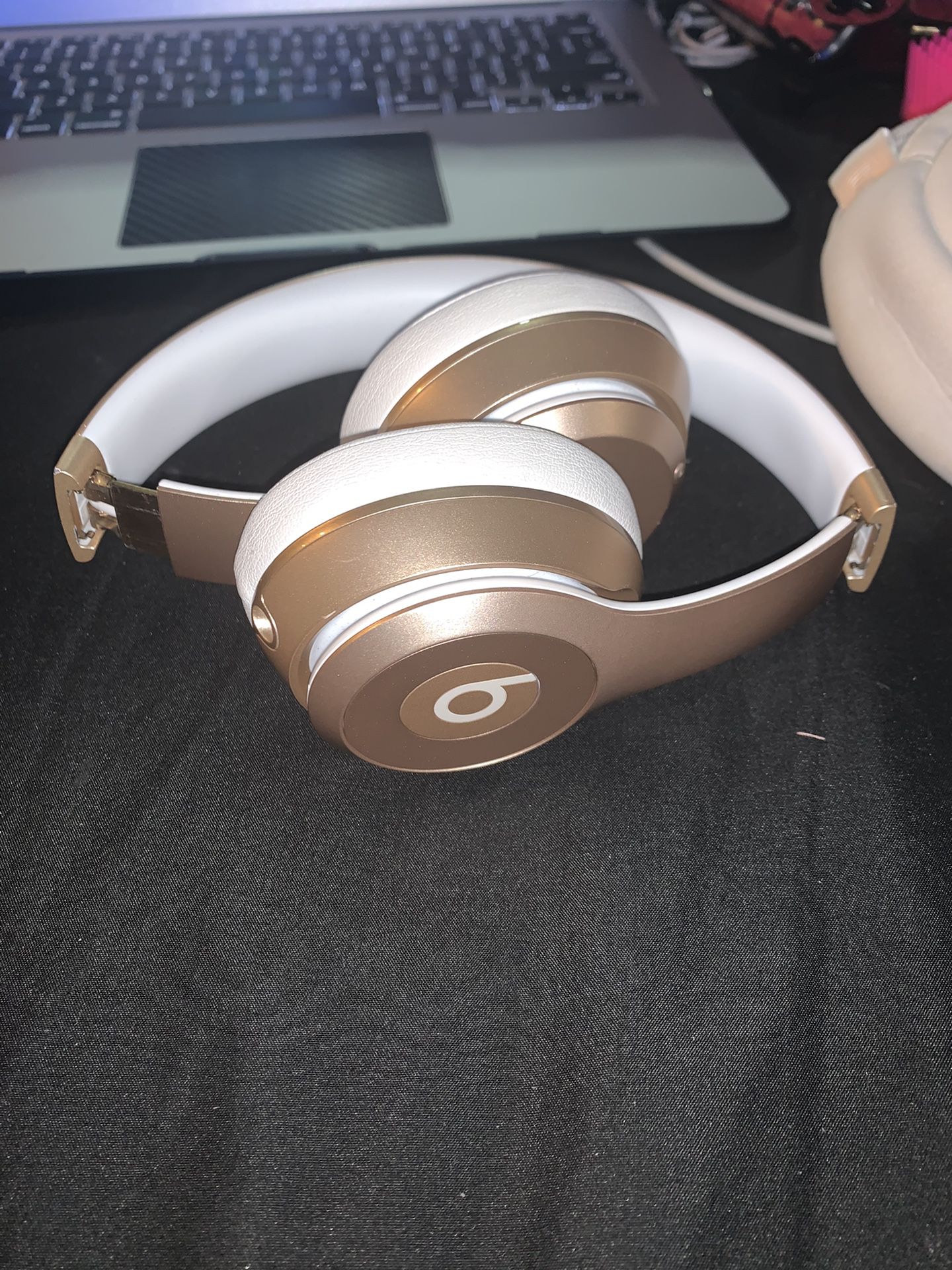 Beats by Dre Solo 3 Wireless On-Ear Bluetooth Headphones (Gold/White)