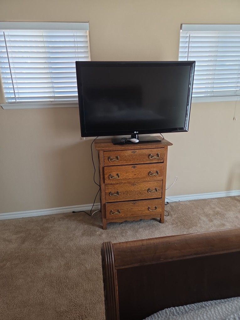 TODAY!!! ESTATE SALE REDLANDS EVERYTHING MUST GO!!