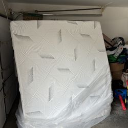 King Mattress - Members Mark Memory Foam