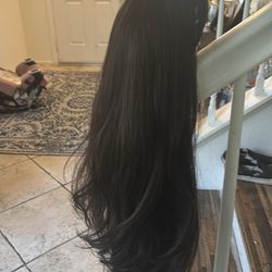 Lady’s wig