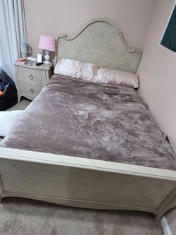 Princess style bed set