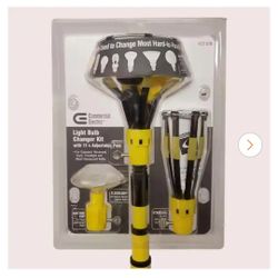 11 FT Light Bulb Changer Kit With Pole. 