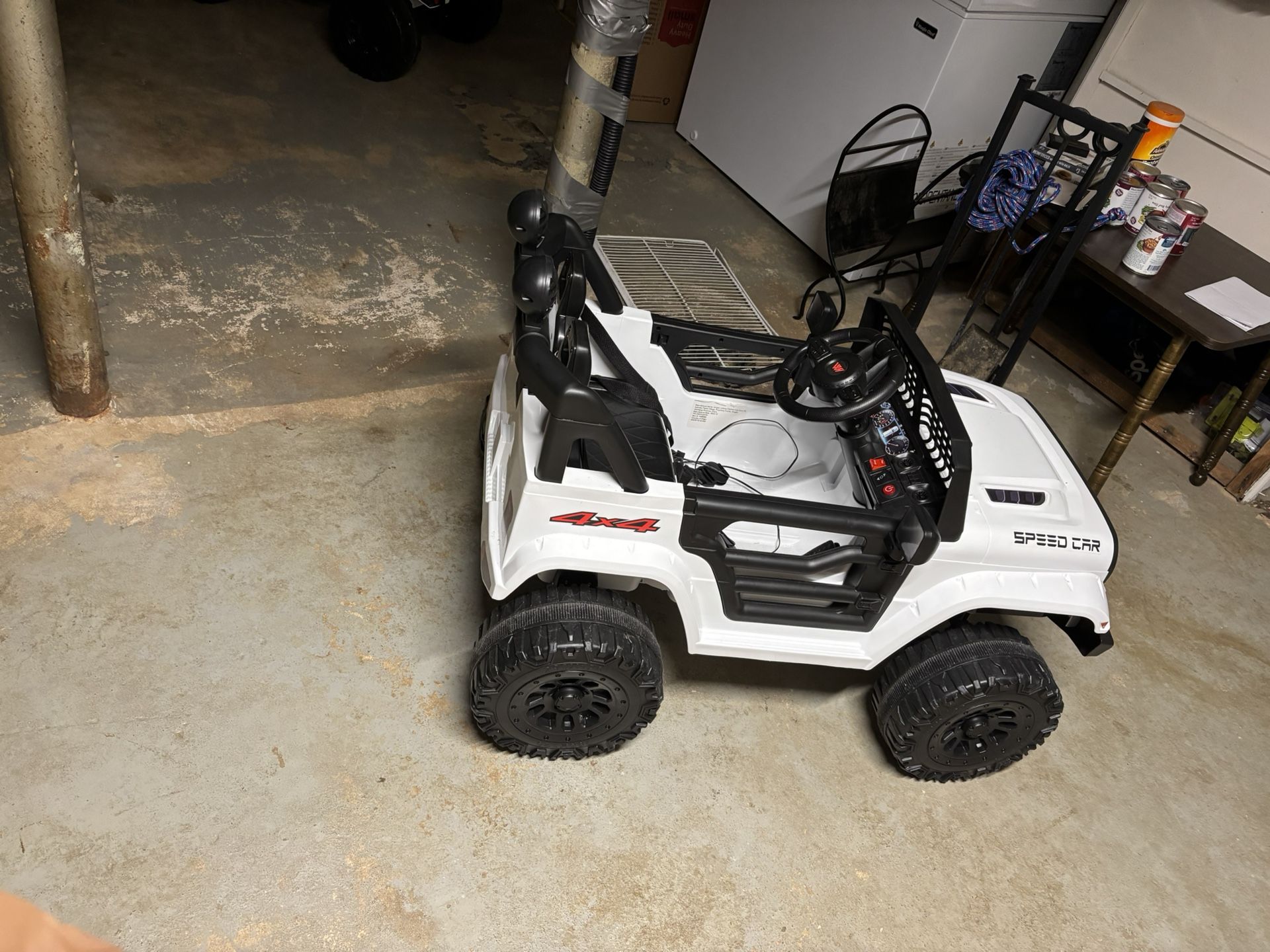 Kid Electric White Car
