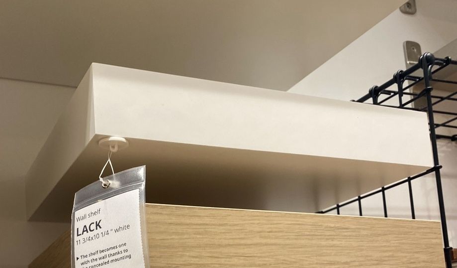 floating shelf