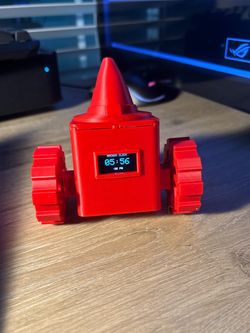 mochan robot desktop / gaming pc companion