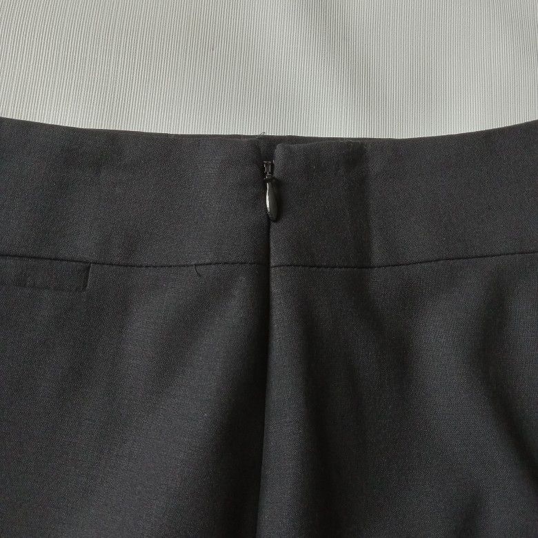 Banana Republic Size 8 Black Knee Length Wool Blend Fully Lined Pencil Skirt GUC