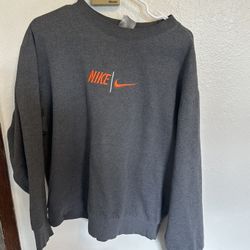 Nike Under Armor Sweater shirts 