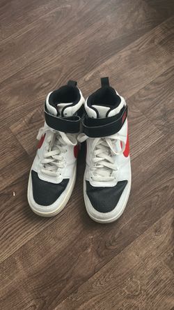 Nike court