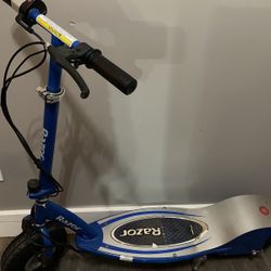 Blue E300 Electric Razor 