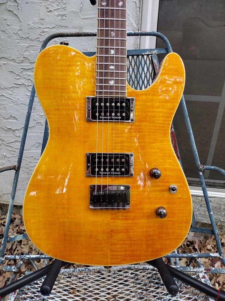 Fender Special Edition Custom Telecaster FMT HH guitar + case -