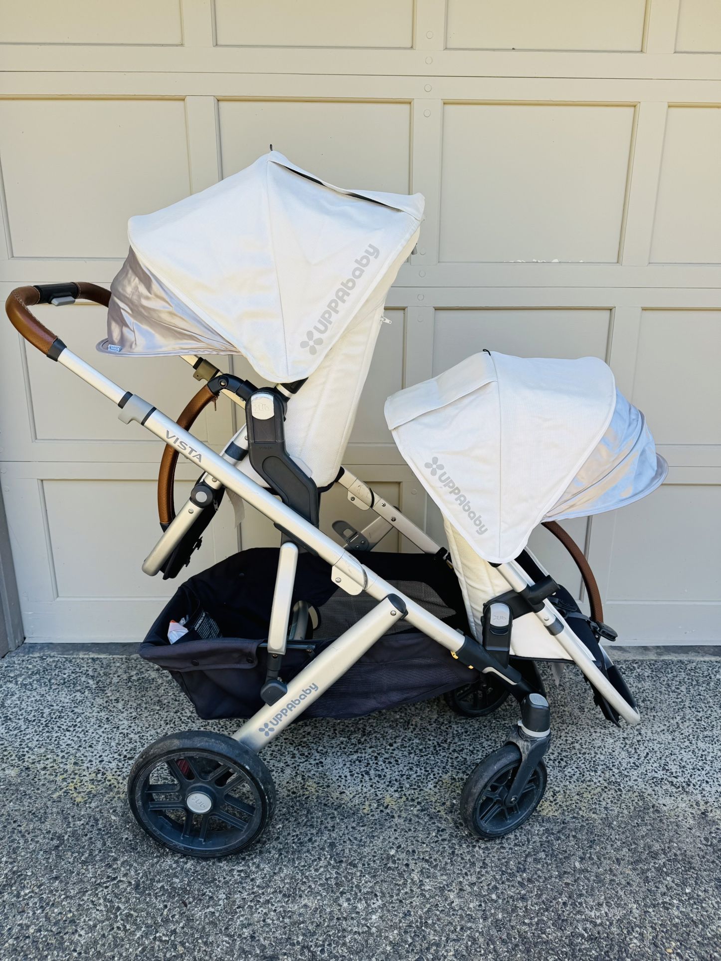 Uppababy vista double stoller(Including adapter, mosquito-proof cover and rain cover)