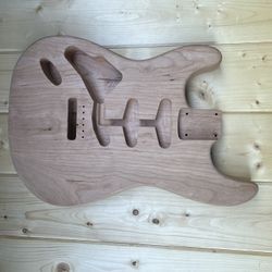Left-Hand Stratocaster Body/ Unfinished/CNC Machine Cut/ Cherry 3-piece Glued Guitar Body/ Weight: 4.4 Lbs ( 2.3 kg) 