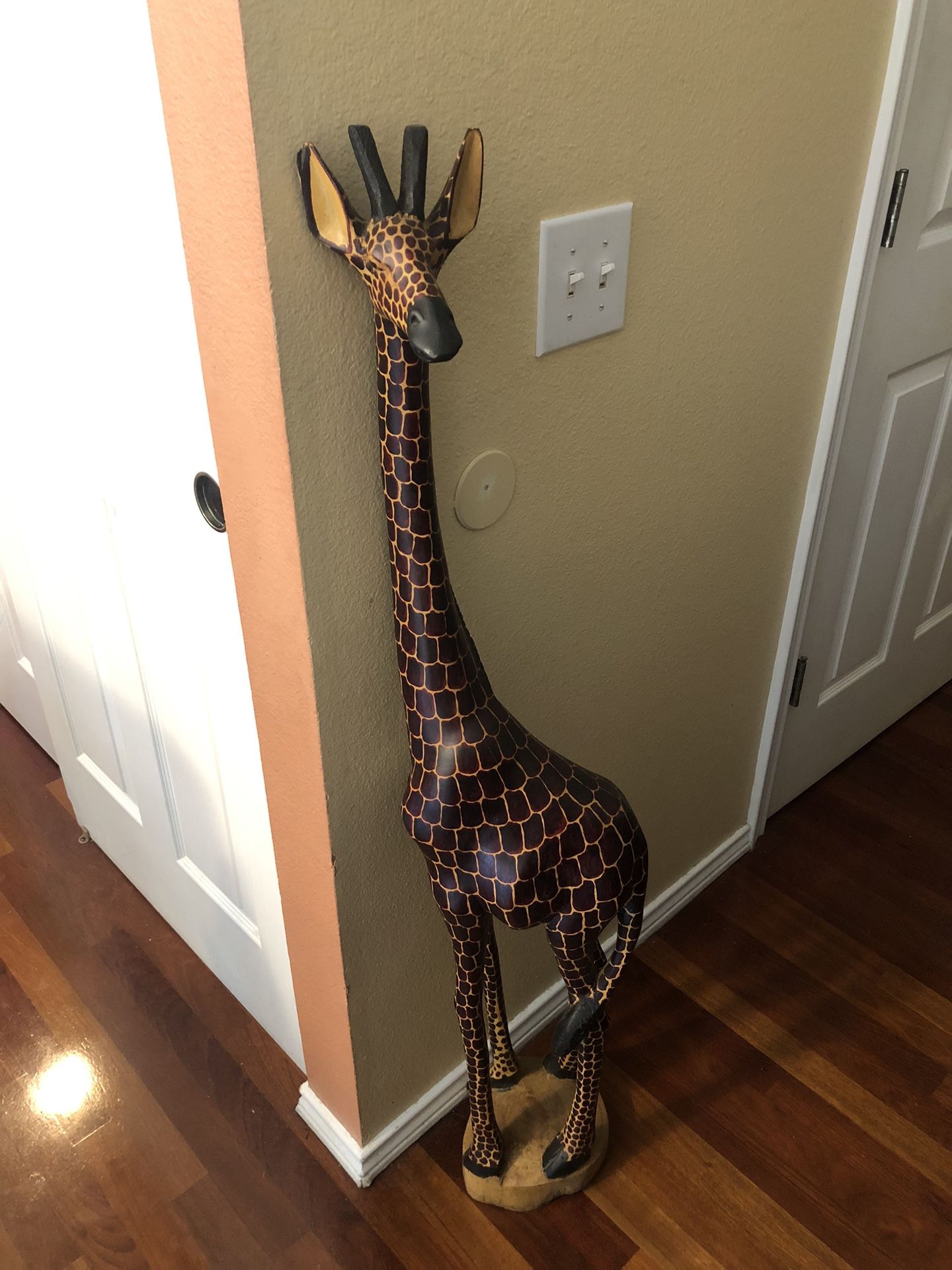Solid Wood Giraffe Carving