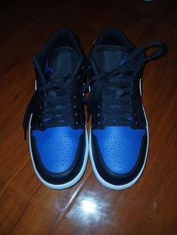 Jordan 1 low black royal toe 7.5
