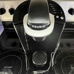 Keurig k-Select Single-Serve K-Cup pod Coffee Maker New Slightly Used Condition