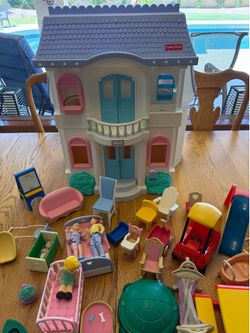 Fisher Price Dollhouse