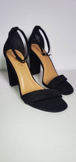 Shoe dazzle Strappy Heels