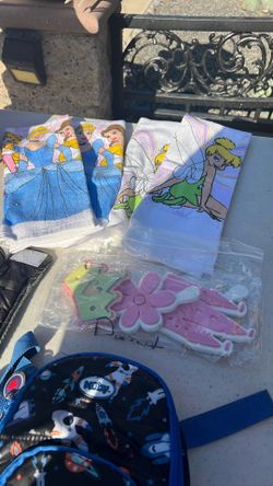 Disney Hand Towels New / Girl Bathroom Decor