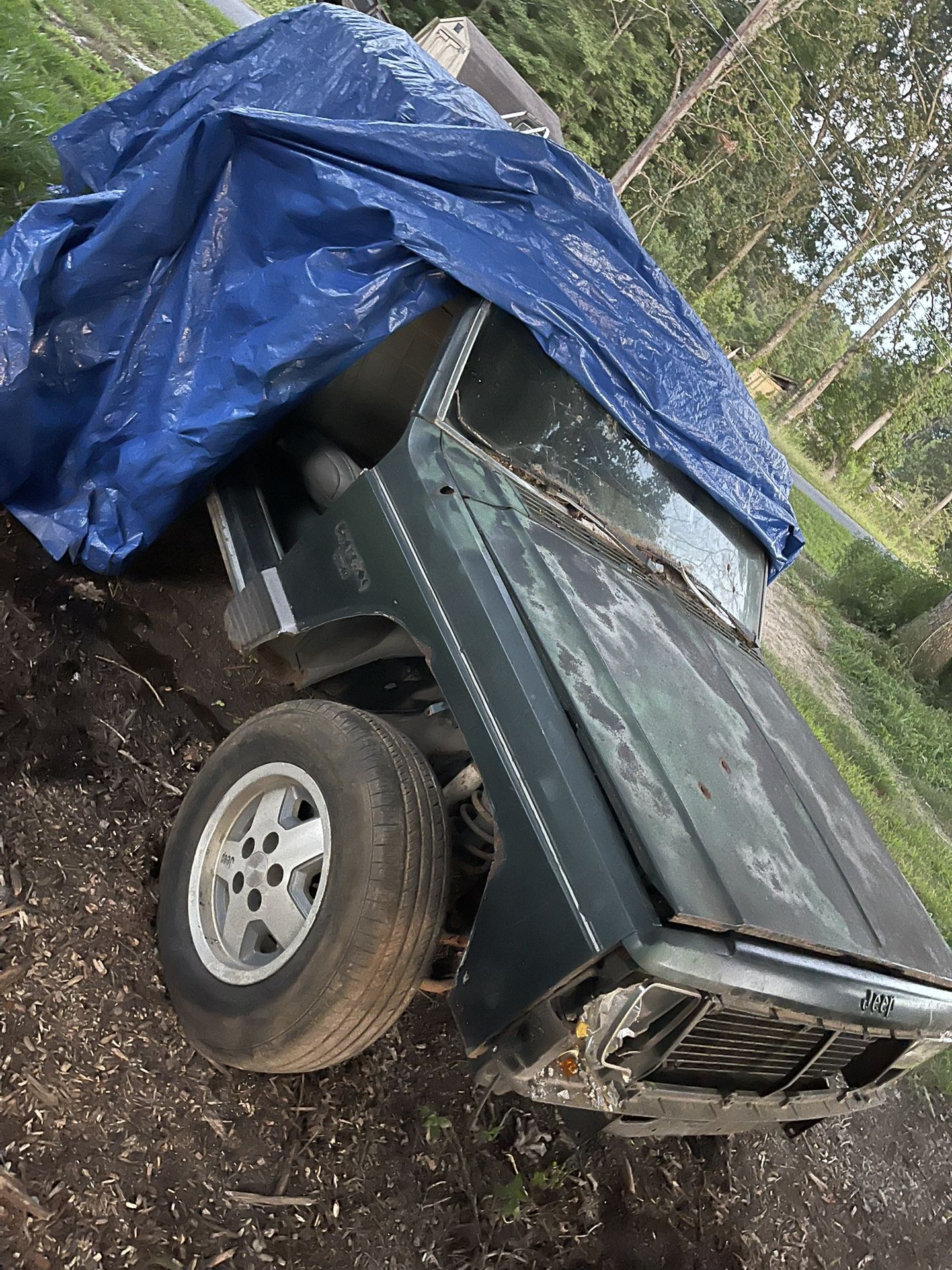 several Items For Sale Make Offer $400 firm on jeep