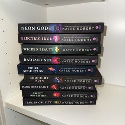 Katee Robert romance books