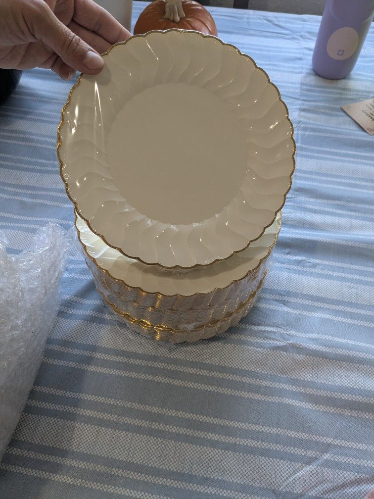 Ivory Plastic Plates