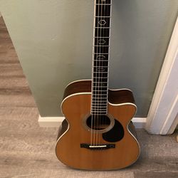 6 String Martin Guitar OMC Aura 