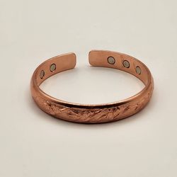 Pure 99.99% Copper Magnetic Bangle Bracelet Adjustable 6 Magnets Leaf Floral Design 1 cm Wide 5.7 cm 2.24 in Unisex

High quality 99.99% pure copper m
