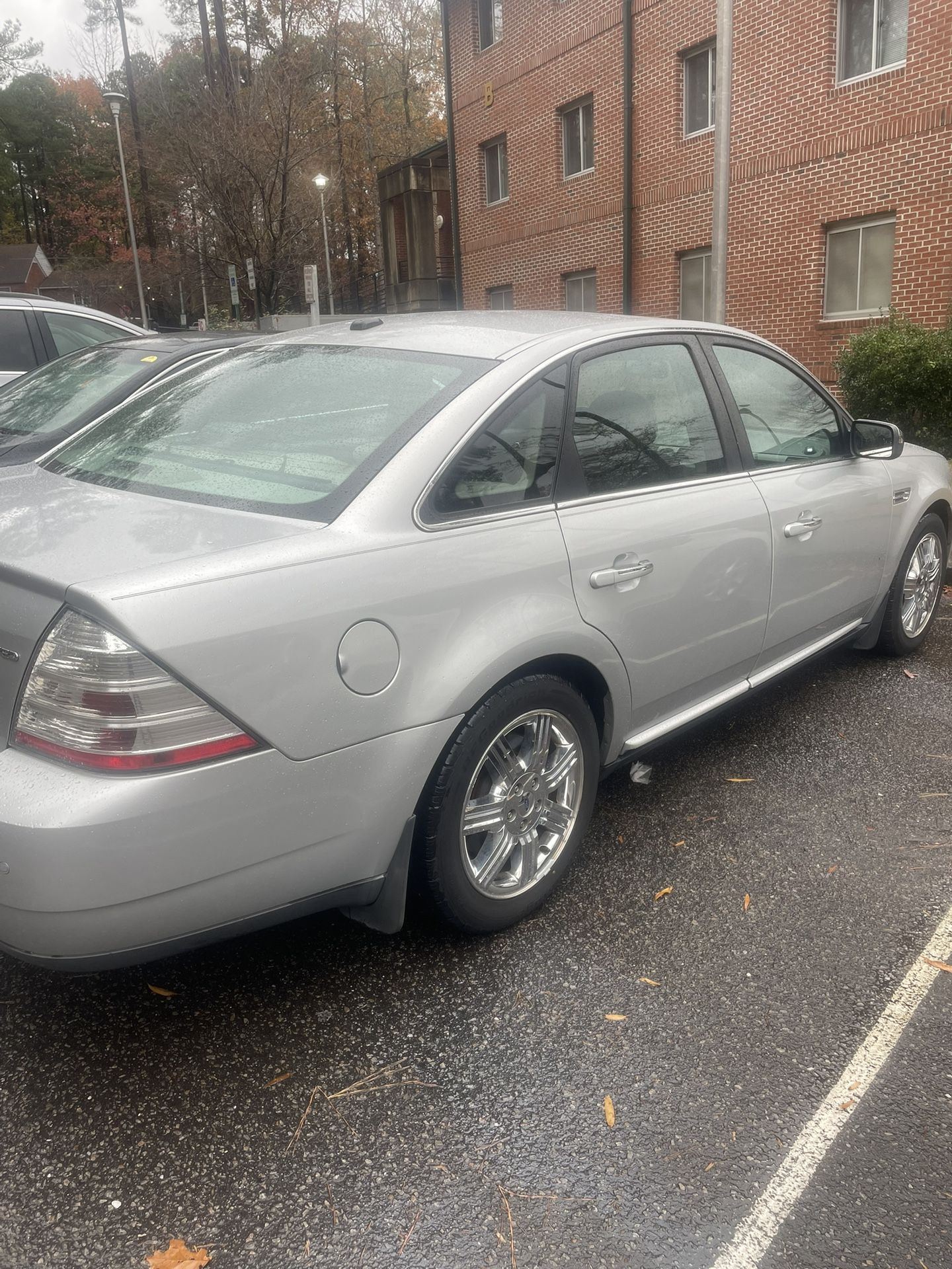 2009 Ford Taurus