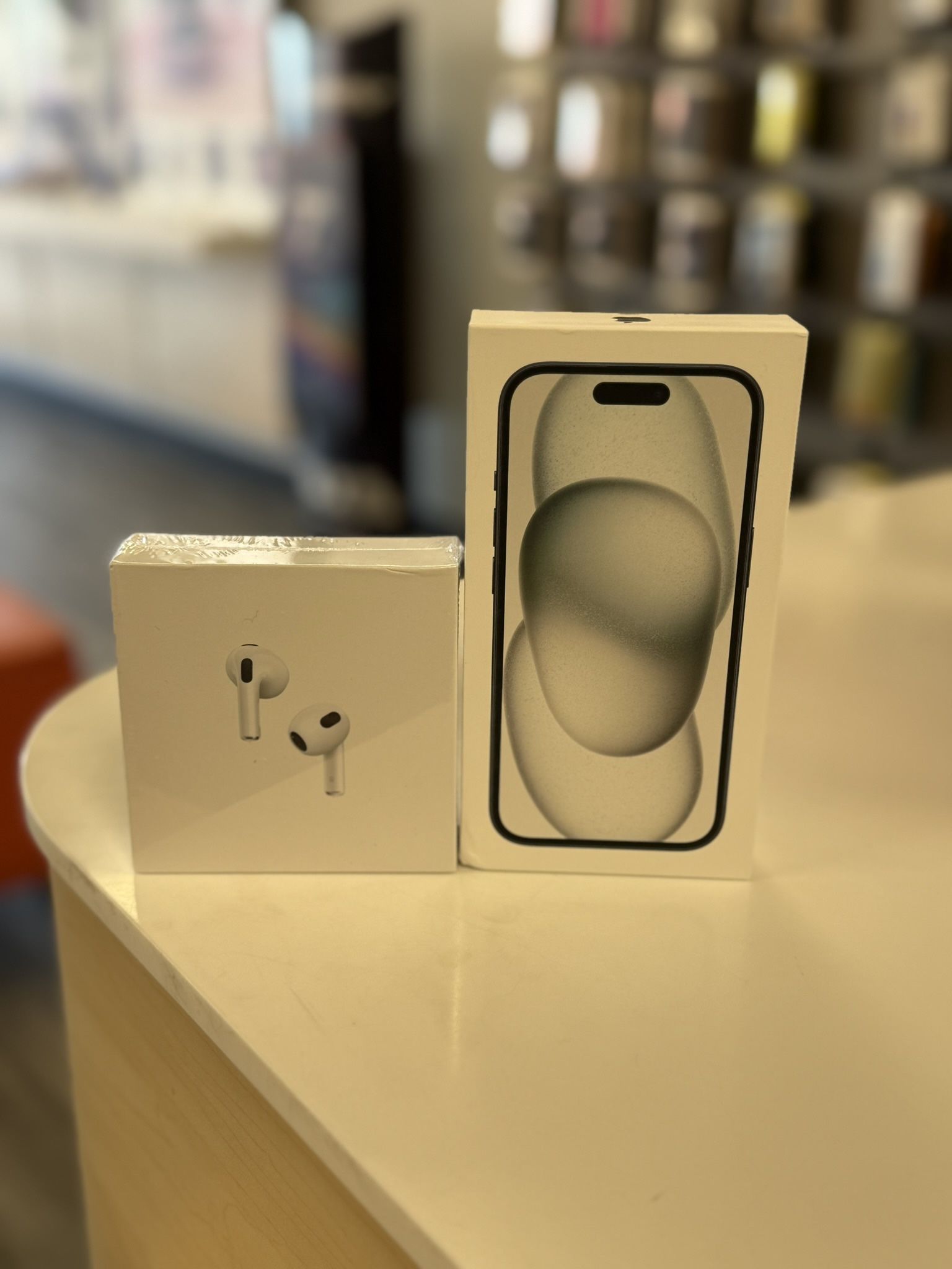 Iphone 15 brand new sealed pack With Airpods