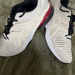 ASICS Gel Running Shoes (White Shoes That I Wanna Sell