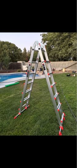 Soctone  Aluminum Multi-Position Ladder