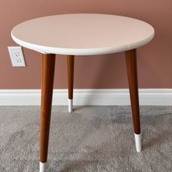 Julia end table