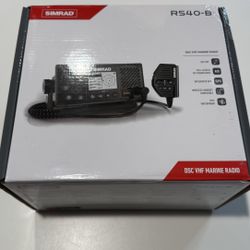 SIMRAD RS40-B VHF Radio