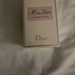 Miss Dior Perfume