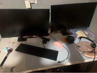 Computer destop / monitor