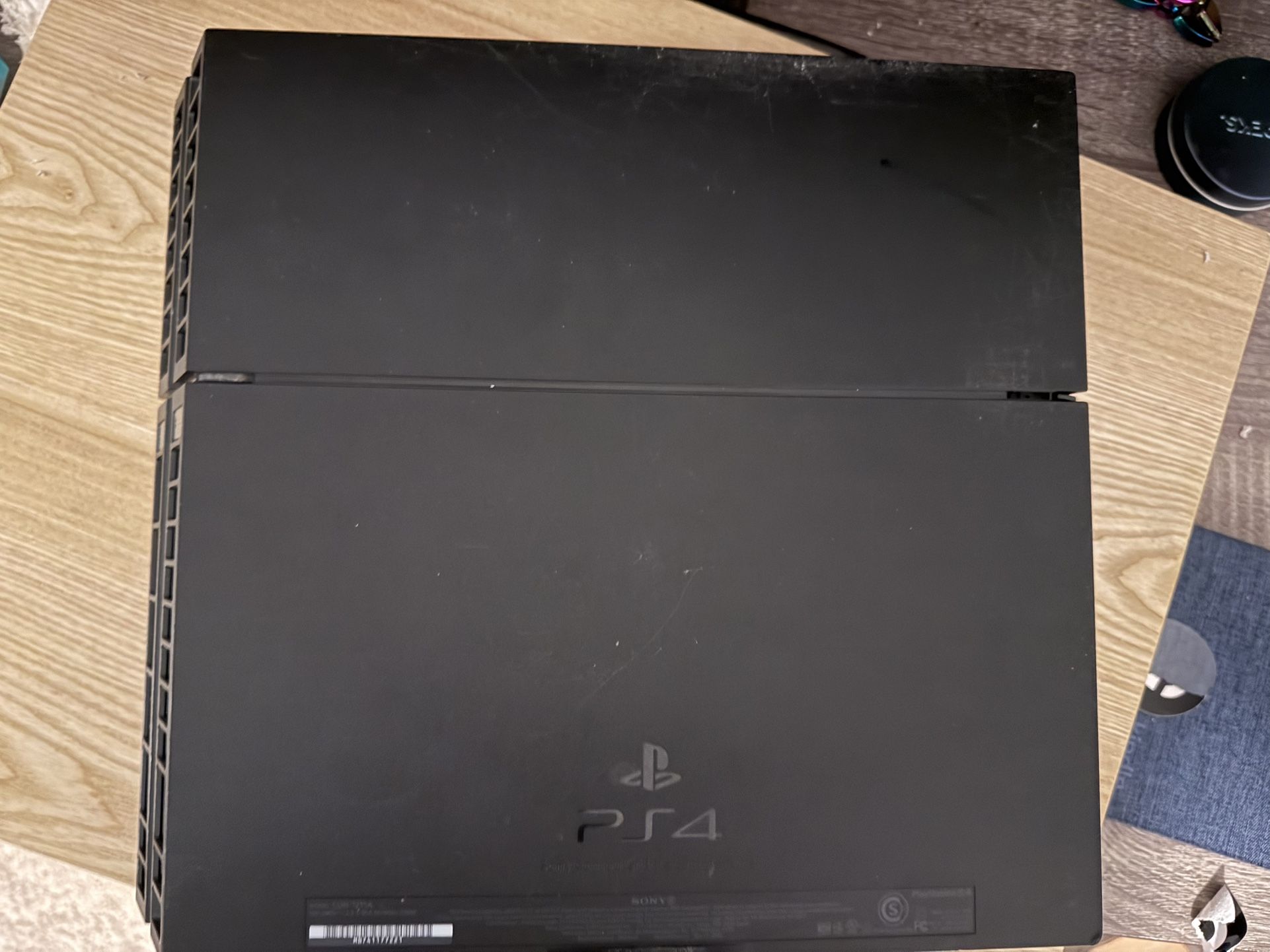 PS4 (512gb) For Sale
