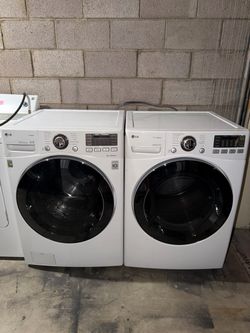 LG Washer and Dryer Set White Electric