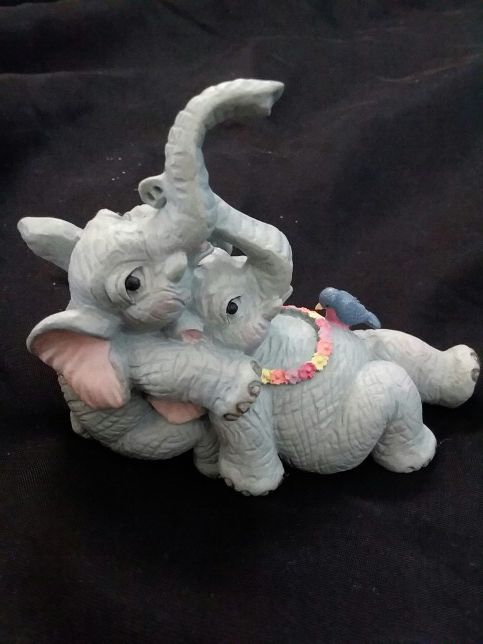 Romance elephants