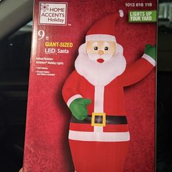 9ft Inflatable Santa 