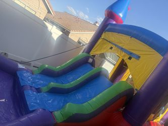 Jumper with pool attachment