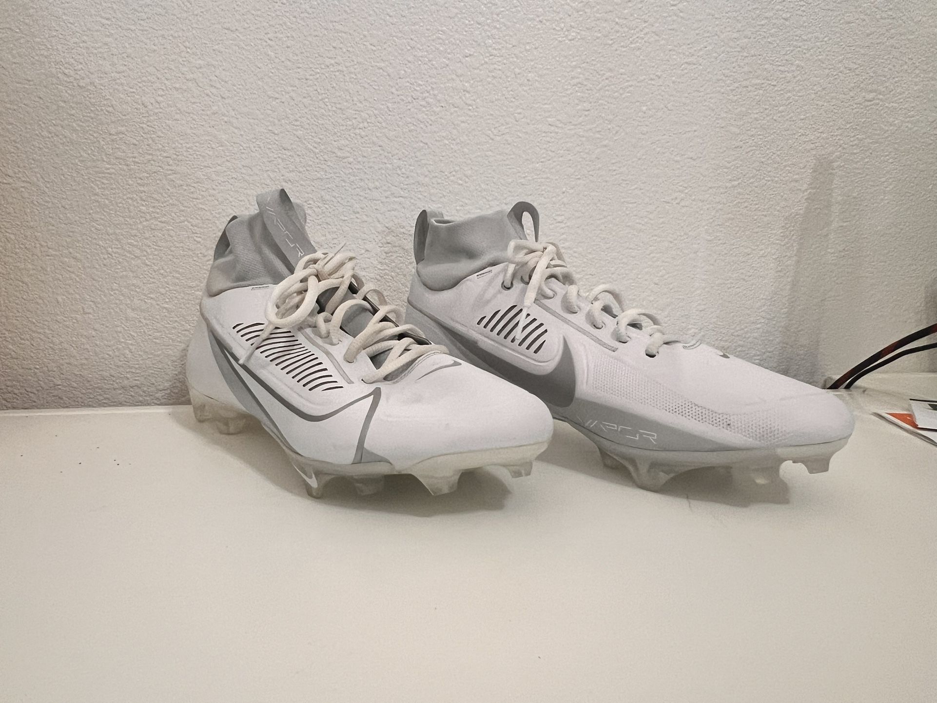 Nike Vapor Edge Pro 360 Football Cleats Size 13