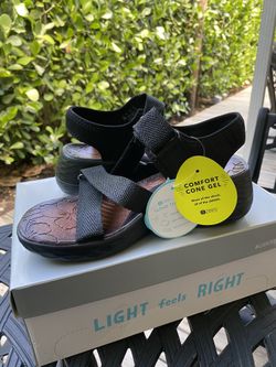 BZEES Women’s Jive Black Fluid Webbing Wedge Sandals Size 7