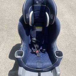 In Excellent Condition Car Seat For Sale Gravo Brand $50