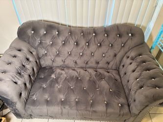 Couch set