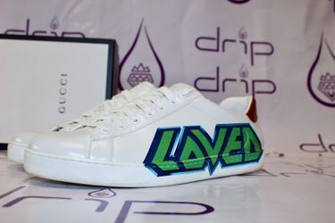 $900 AUTHENTIC GUCCI