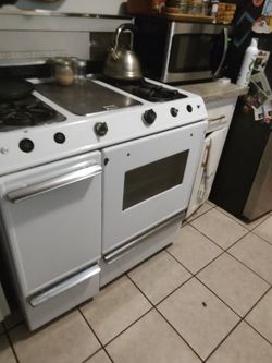 Vintage 36inch Stove , Oven Does Not Work