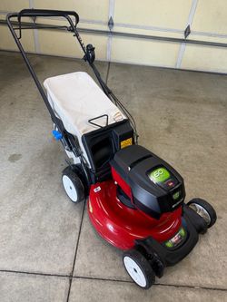Toro 21" 60V Flex-Force Self-Propelled Brushless Lawn Mower with Battery and Charger